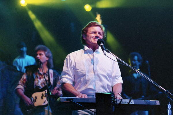 Samolepka Bruce Johnston, Beach Boys, 1991