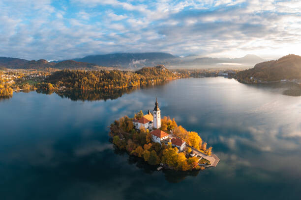 Schilderij op canvas Aerial view of lake Bled church, Slovenia