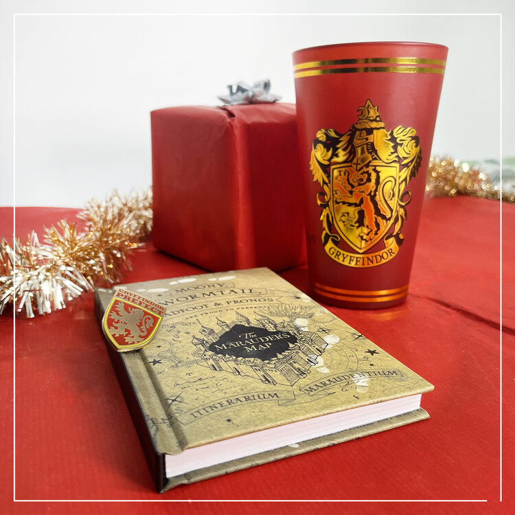 Coffret Cadeau Harry Potter (Mug Porte-Clés et Badges) Griffondor