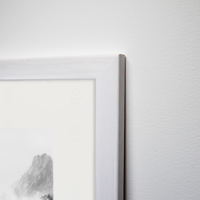 Acquista Cornice Edsbyn Noce 33x70 cm qui