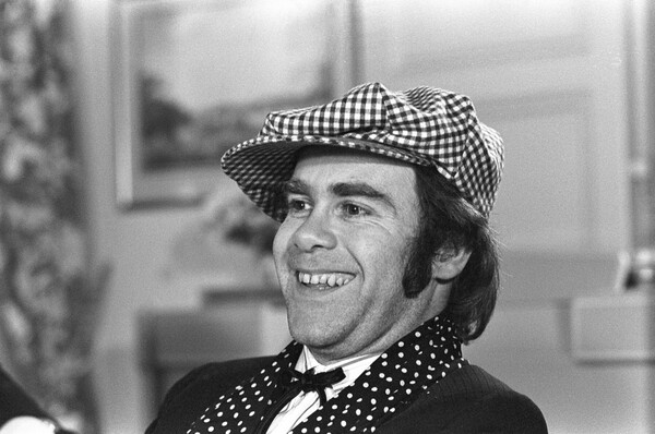 Samolepka Elton John, 1978