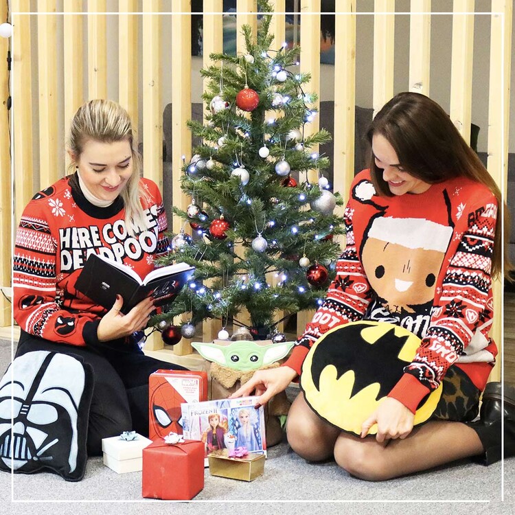 Deadpool on sale christmas jumpers