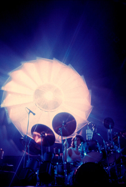 Samolepka February 1977: concert of rock band Pink Floyd at the Paris Pavilion: drummer Nick Mason.