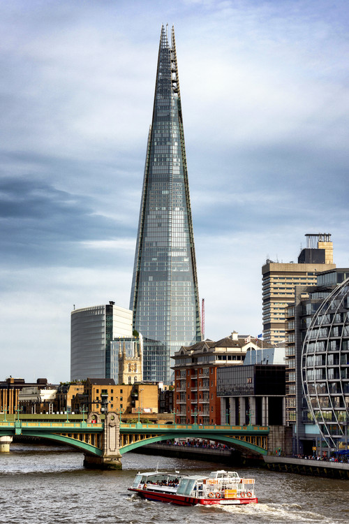 Fotomural The Shard Building and The River Thames