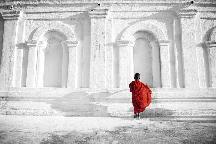 Glasbilder Buddhist Boy b&w