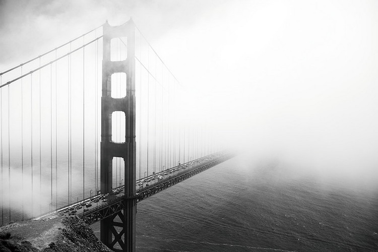 Glasbilder San Francisco - Golden Gate in Mist