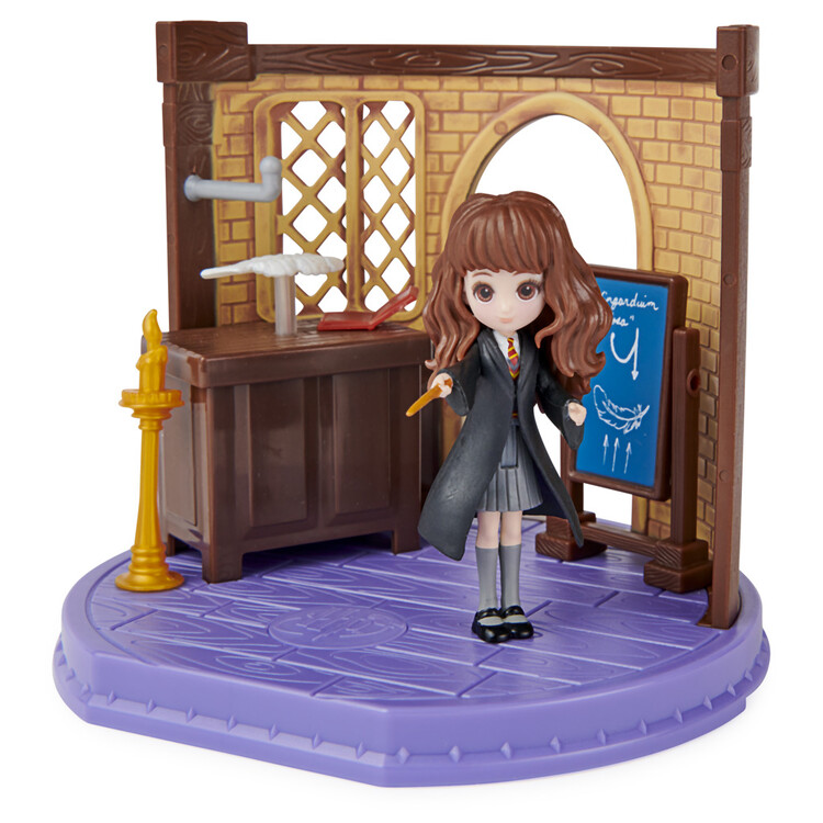 Figurka Harry Potter - Witchcraft classroom with Hermione