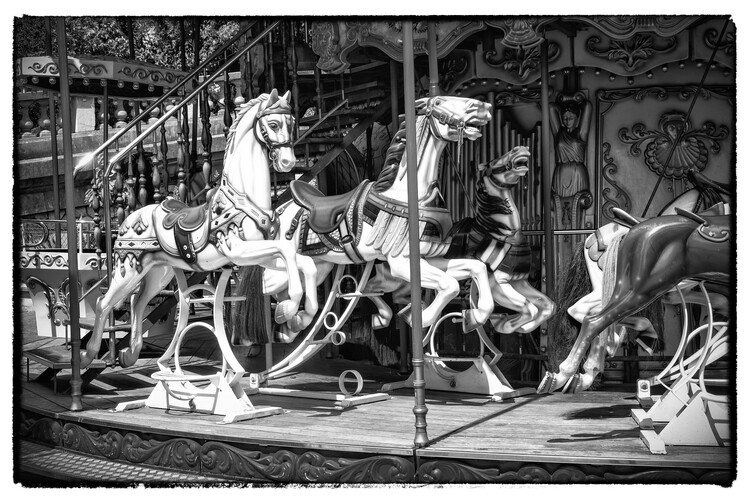 Konstfotografering Black Montmartre - Paris Carousel