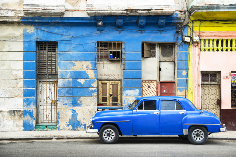 Fotobehang Blue Vintage American Car in Havana