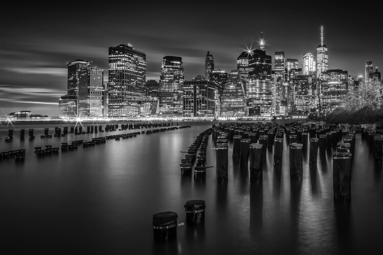Konstfotografering Manhattan Skyline at Sunset | Monochrome
