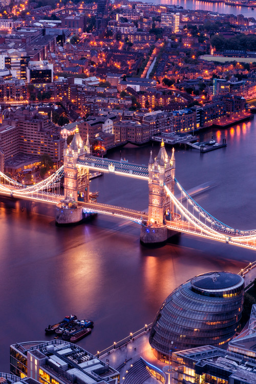 Umělecká fotografie View of City of London with the Tower Bridge at Night