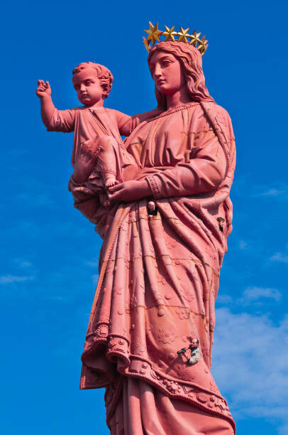 Samolepka Notre-Dame de France statue in France
