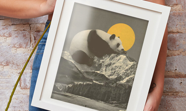 Obraz na plátně Panda's Nap into Mountains