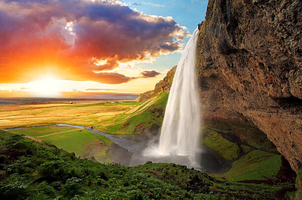 Obraz na plátně Waterfall, Iceland - Seljalandsfoss