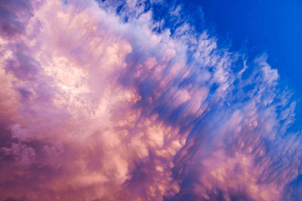 Plagát Surreal science fiction fantasy cloudscape, purple