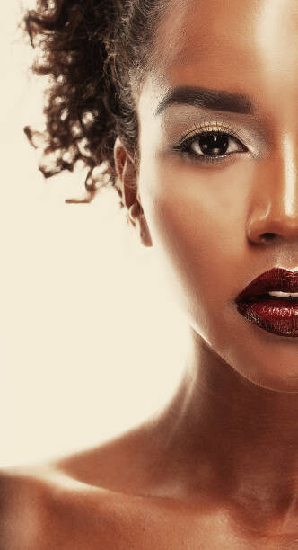 Plakat attractive african american woman closeup portrait
