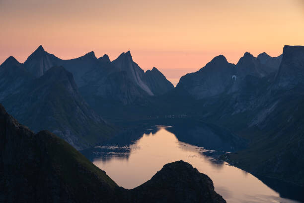 Plakát Beautiful midnight sun in Lofoten island