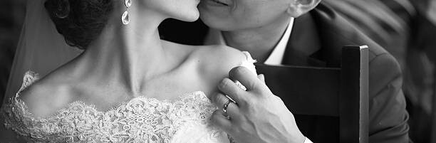 Plakát Newlywed couple embracing.