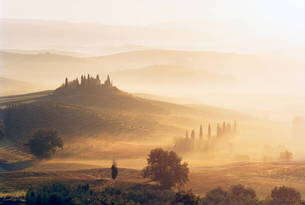 Plakát Typical Tuscany landscape with farmhouse in