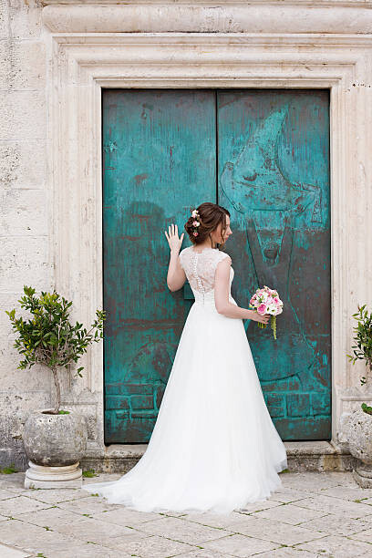 Obraz na płótnie Attractive bride in wedding day