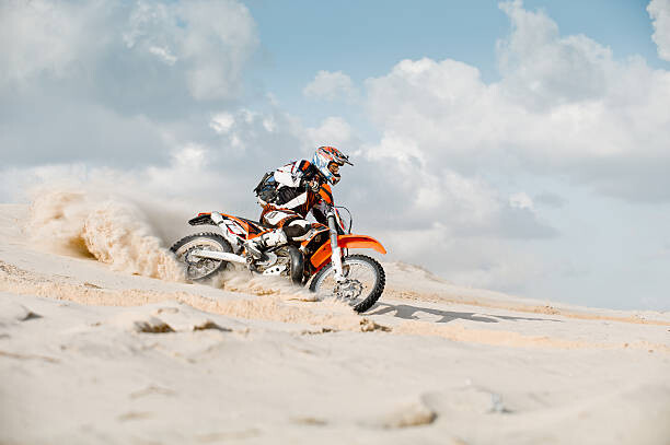 Obraz na płótnie motor cross riding over sand