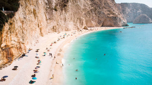 Obraz na płótnie small natural beach in Greece with