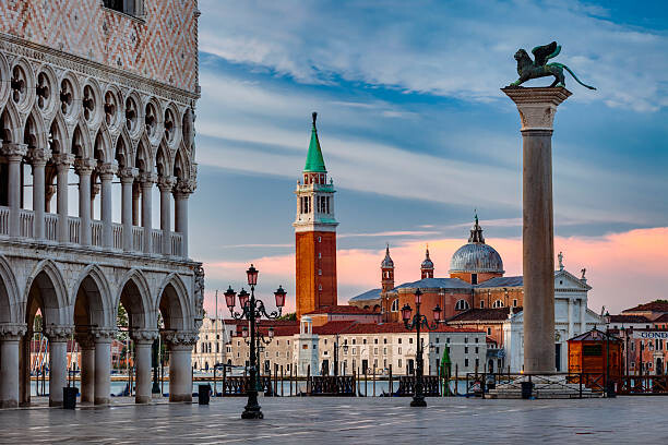 Obraz na płótnie Venice at dawn