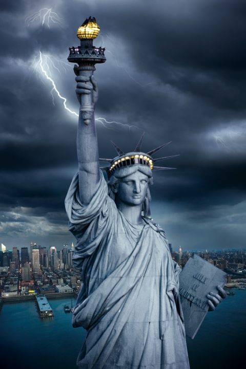 Statue Of Liberty Lightning I11308 