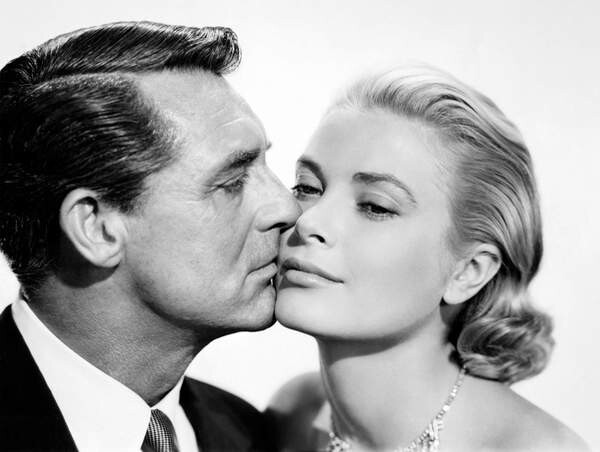 Quadro su tela Cary Grant And Grace Kelly, To Catch A Thief 1955 Directed By Alfred Hitchcock