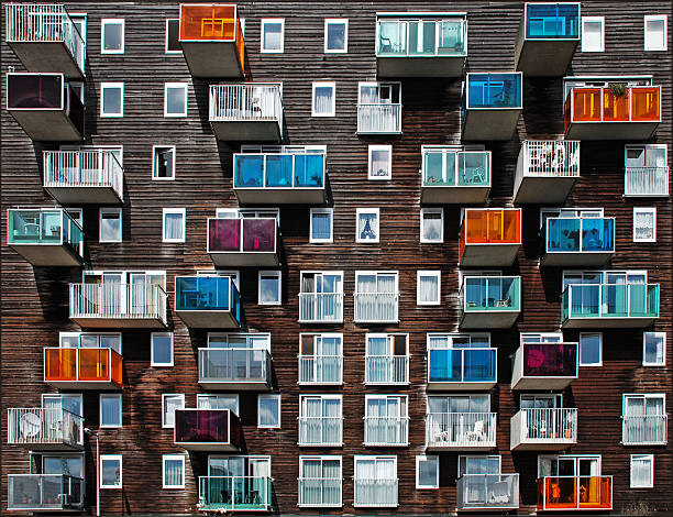 Quadro su tela Windows and balconies