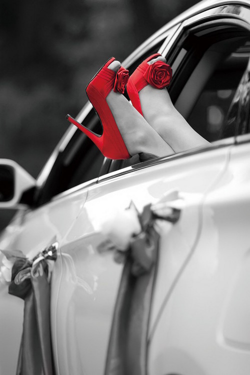 Passionate Woman - Shoes b&w Steklena slika