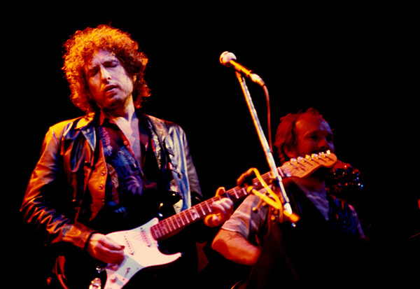 Tablou pe pânză Writer composer Bob Dylan at a concert in the early 1980s