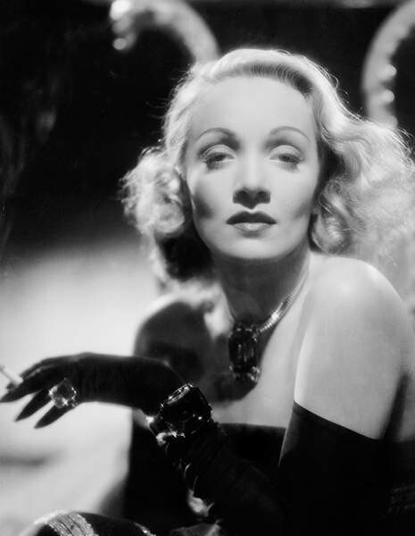 Samolepka The Lady Is Willing