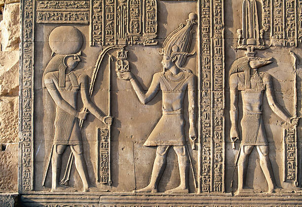Tableau sur toile Relief Sculpture at Kom Ombo Temple