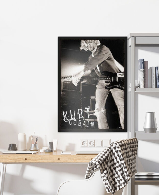 Poster, Affiche Kurt Cobain - live b&w en ligne | 3+1 GRATUIT