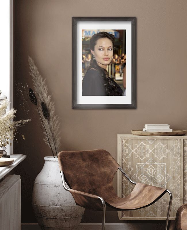 Photo Encadrée Signée Angelina Jolie - Tirage 12x8 Pouces Par Memorablie Framers